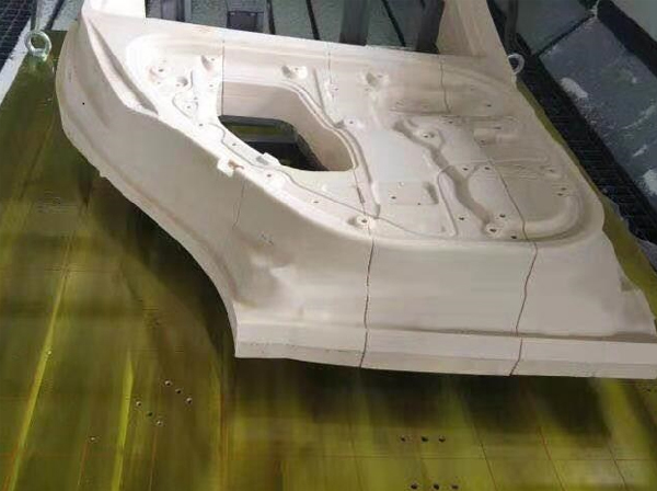 के बारे में नवीनतम कंपनी का मामला ग्राहक ऑटोमोबाइल निरीक्षण उपकरण के लिए उच्च घनत्व 1.67 का उपयोग करता है।